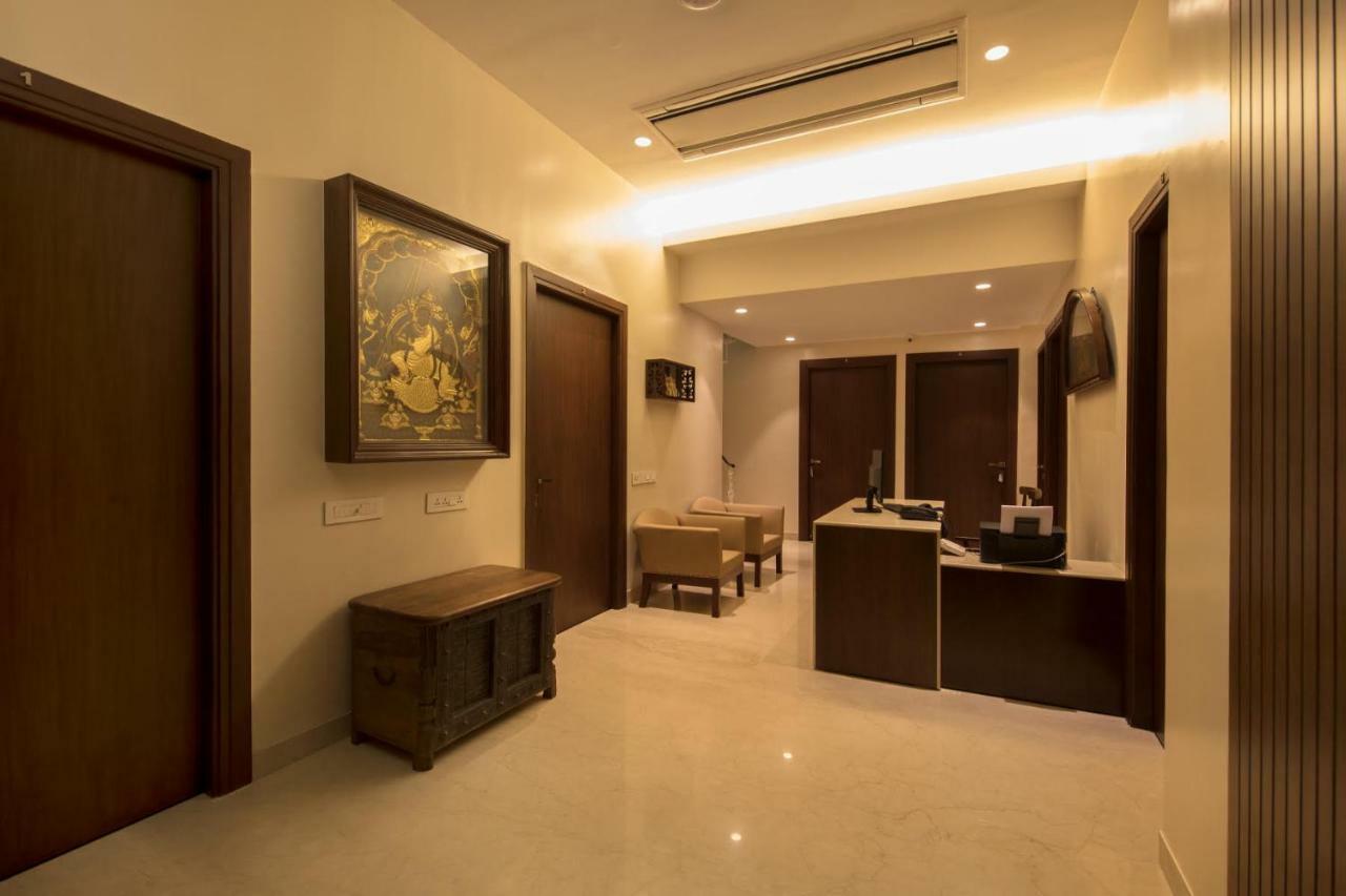 Park Suites Calcutta Buitenkant foto