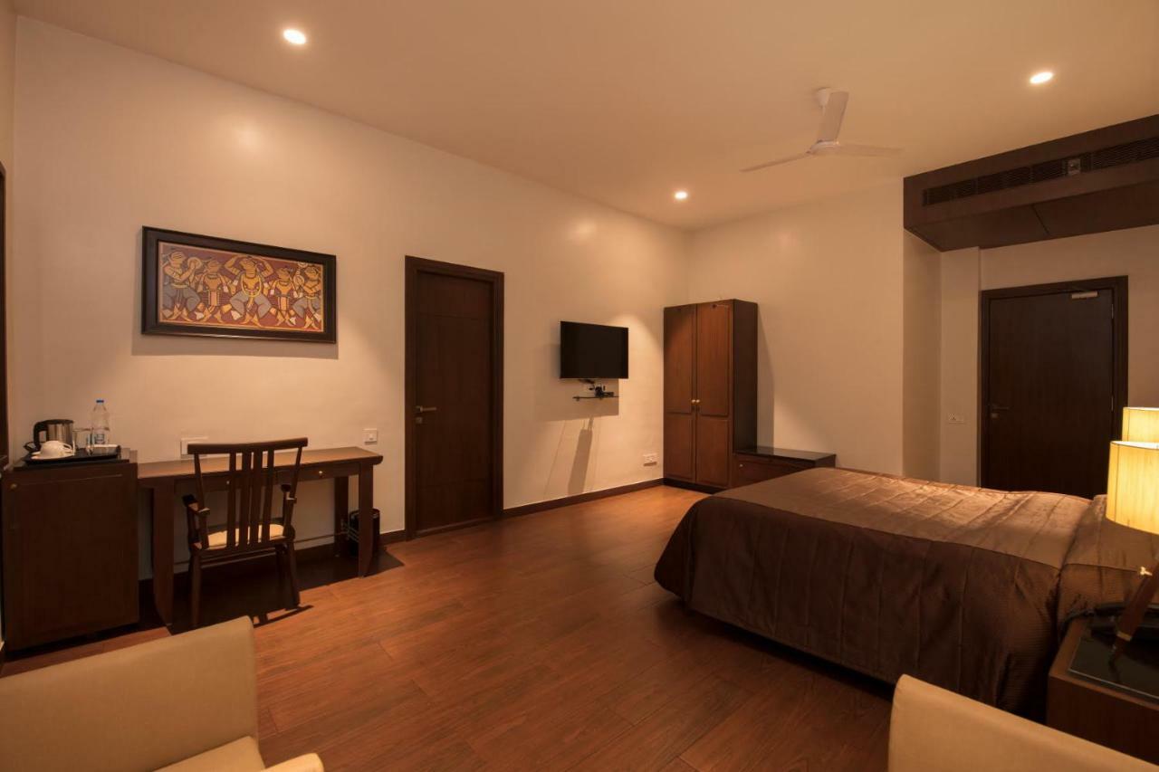 Park Suites Calcutta Buitenkant foto